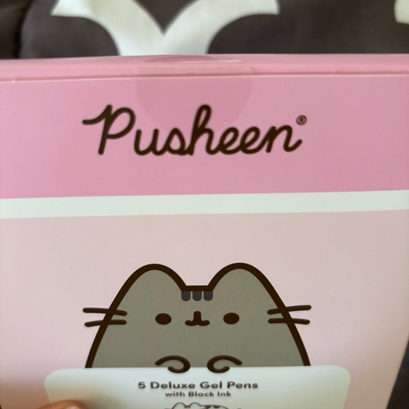 Pusheen Deluxe Gel Pen Set - New in Box - Picture 4 of 5